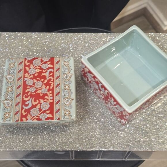 At Home Cloisonne Glass Decorative Trinket Box - Picture 7 of 8